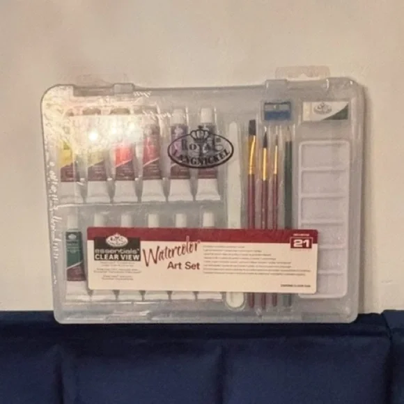 Watercolor art set, brand new never opened great gift! - Picture 2 of 4